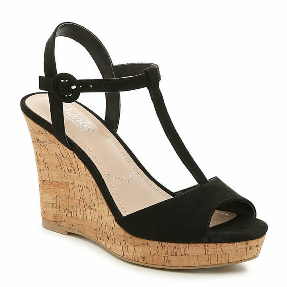 Black Wedge Sandals 🖤